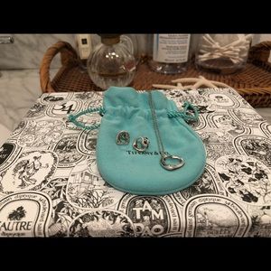 Tiffany Elsa Peretti earrings & necklace set